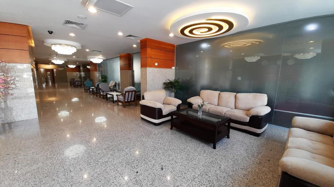 Zodiac Hotel Apartments Fahaheel Kuwait City Екстер'єр фото