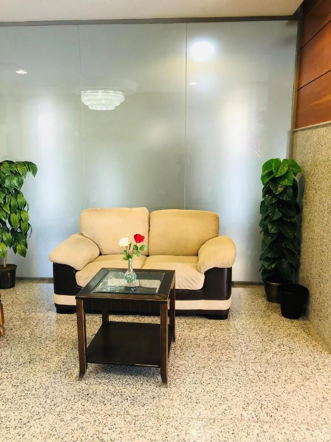 Zodiac Hotel Apartments Fahaheel Kuwait City Екстер'єр фото