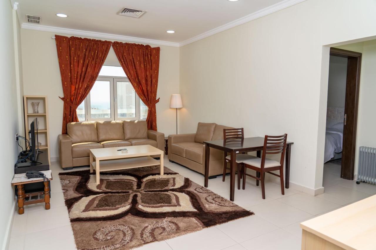 Zodiac Hotel Apartments Fahaheel Kuwait City Екстер'єр фото
