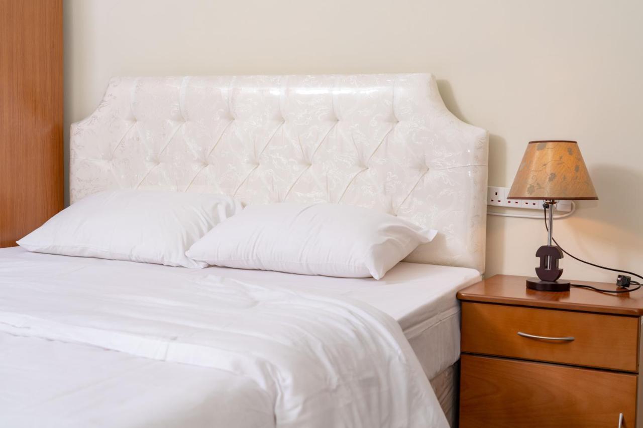 Zodiac Hotel Apartments Fahaheel Kuwait City Екстер'єр фото