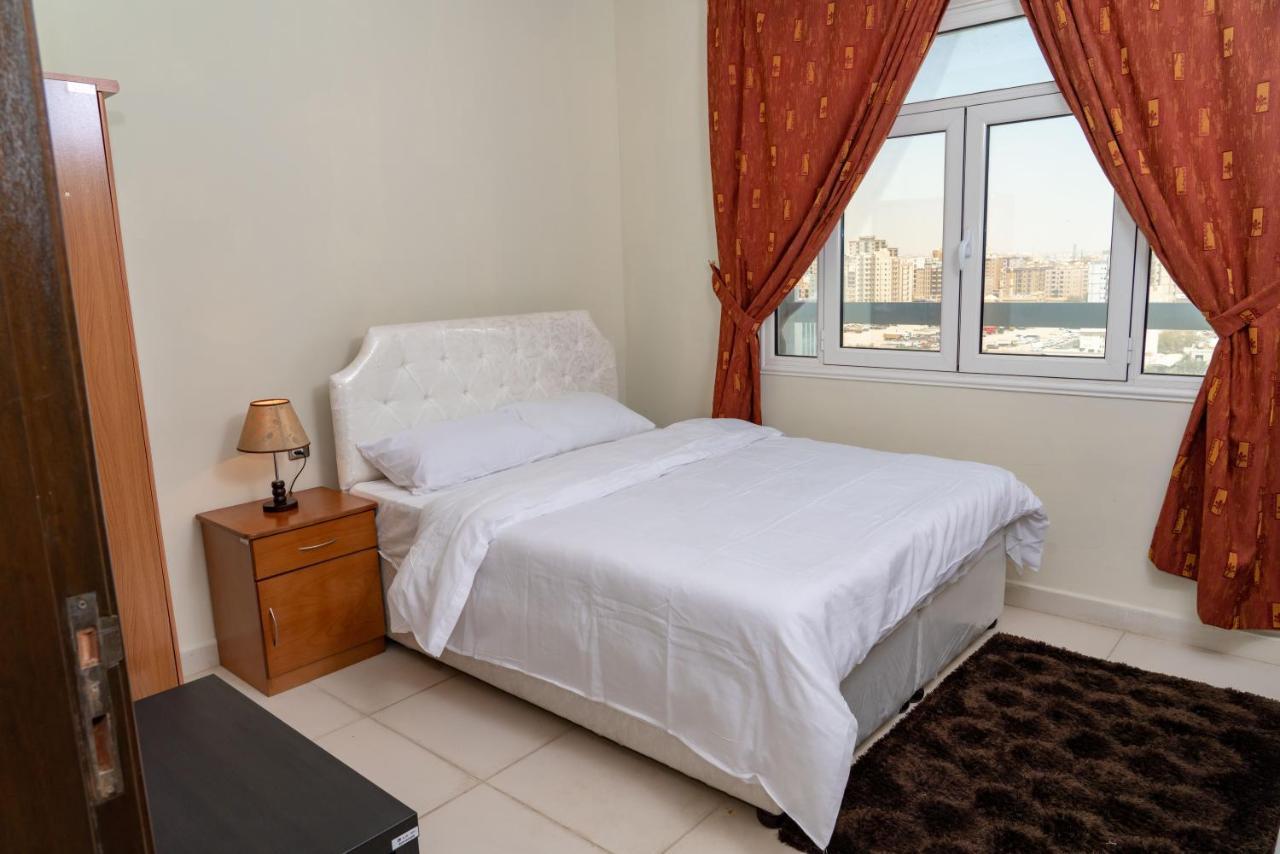 Zodiac Hotel Apartments Fahaheel Kuwait City Екстер'єр фото